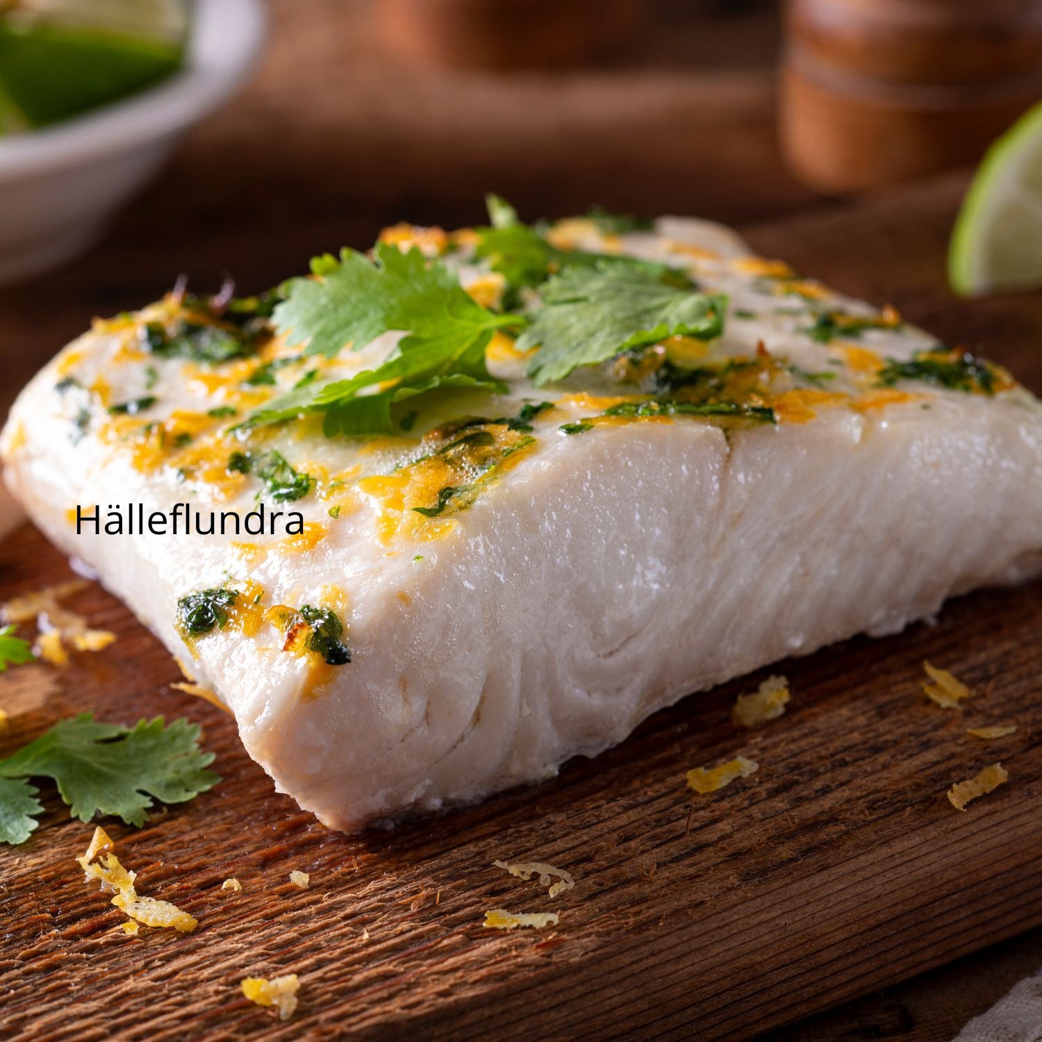 Hälleflundra med skinn 3 kg – frysta portionsbitar 200–400 g. Premium vitfisk med fast och saftigt kött.